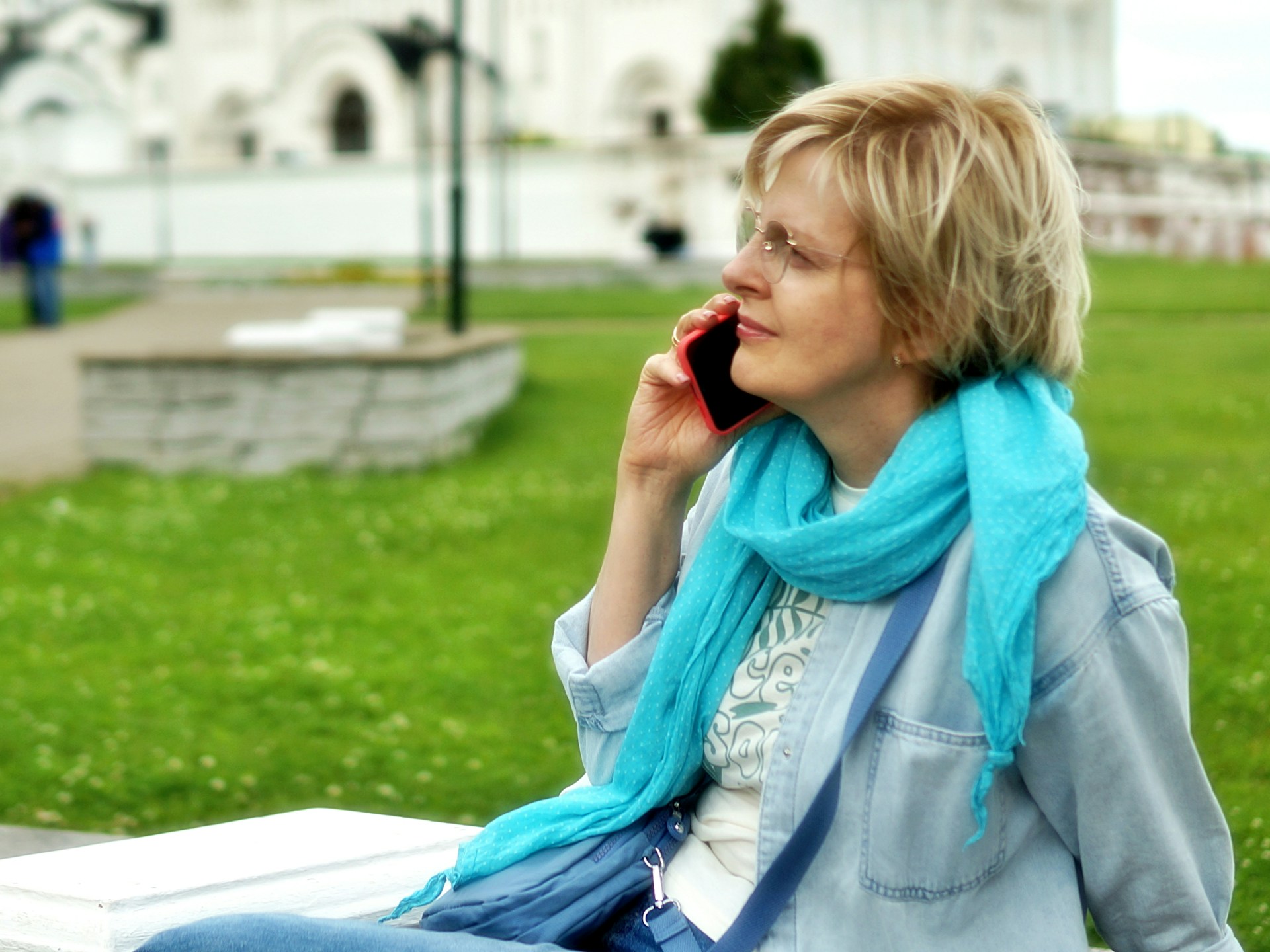 woman on phone call candid